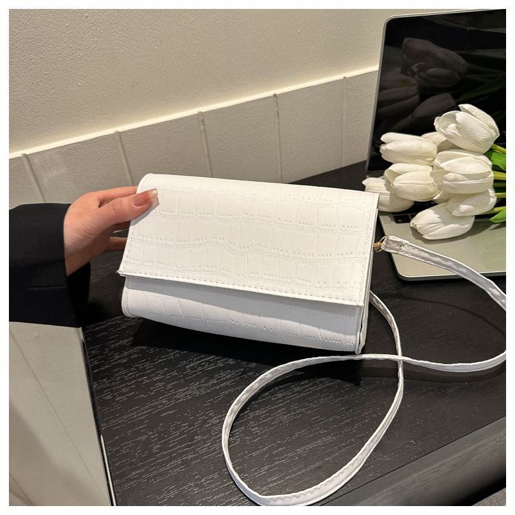 Túi Đeo Chéo Hình Vuông Nhỏ Đơn Giản Thời Trang Phong Cách Mới Phổ Biến Cho Nữ