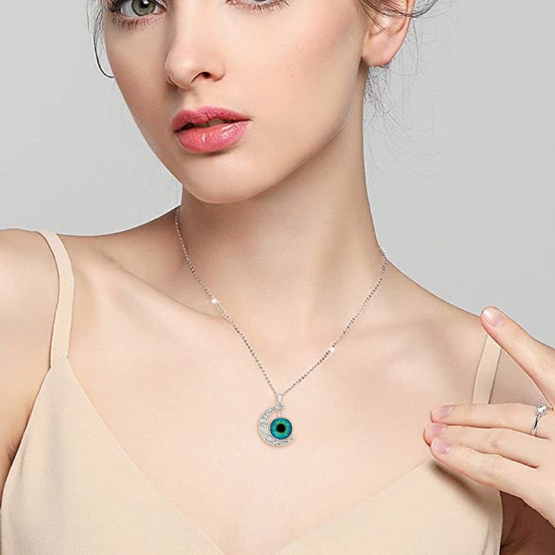 Vòng cổ Mặt Kính Hình Mặt Trăng Và Mắt Nhiều Màu Phong Cách Vintage