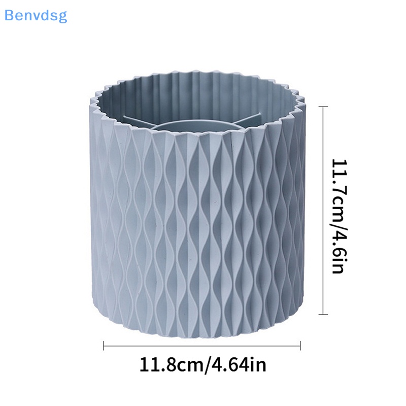 1 Giá Đỡ Cọ Trang Điểm Rotag Tiện Dụng