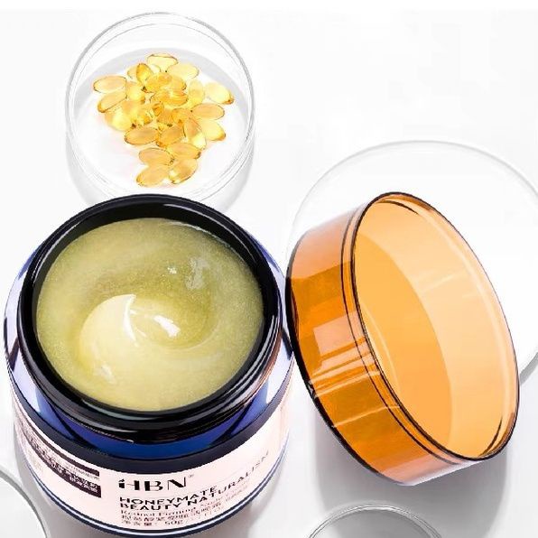 HBN Kem dưỡng ẩm ban đêm chứa retinol vitamin A giúp da săn chắc và chống lão hóa