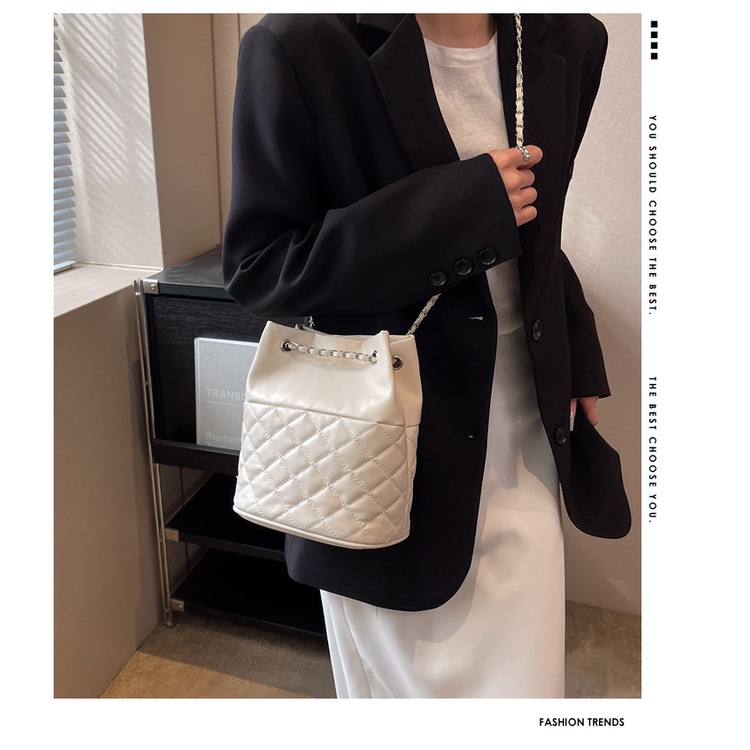 Túi Xách Nữ Đeo Vai Phong Cách Retro Thời Trang Cá Tính