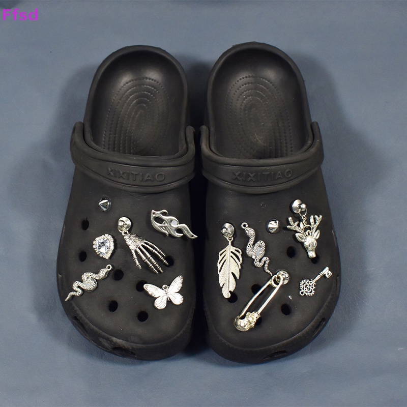 1 Set Phụ Kiện Trang Trí Giày Croc DIY Phong Cách Punk Cho Bé