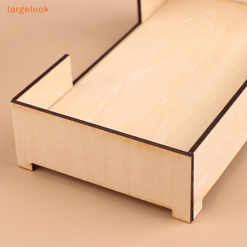 Giường Ngủ Mini Họa Tiết Hoạt Hình Trang Trí Nhà Búp Bê Tỉ Lệ 1 / 12