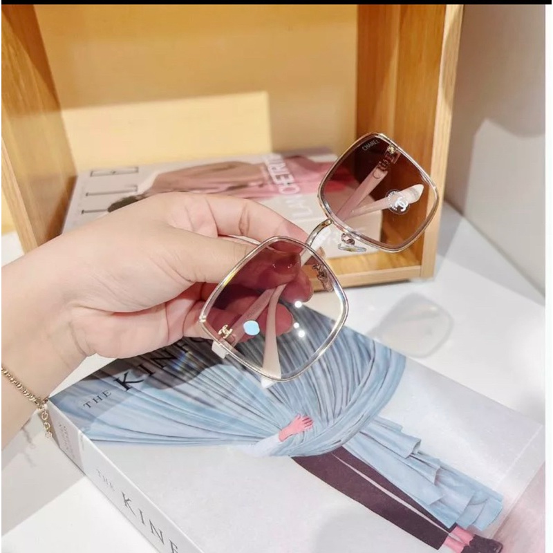 Kính Hiệu Vuông Chà Nèo Chữ X Màu Trà Tây Cực Hot