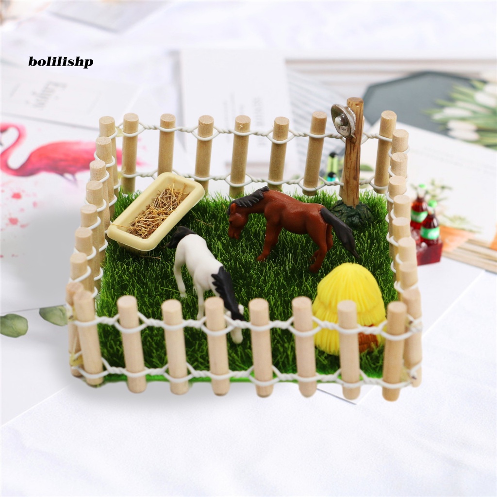Mô Hình Ngôi Nhà Nông Trại Bằng Nhựa Tỉ Lệ 1 / 12
