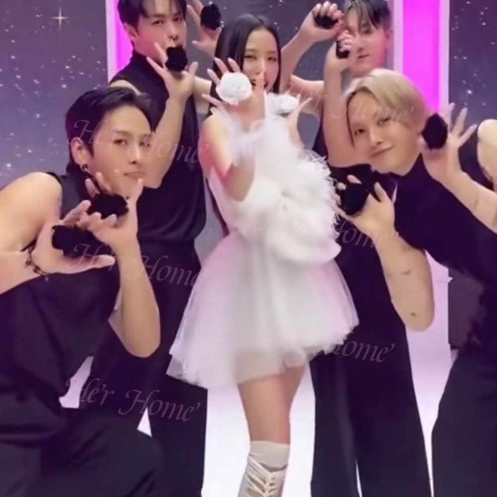 2 Nhẫn Hoa Lắc Tay BLACKPINK JISOO H0001