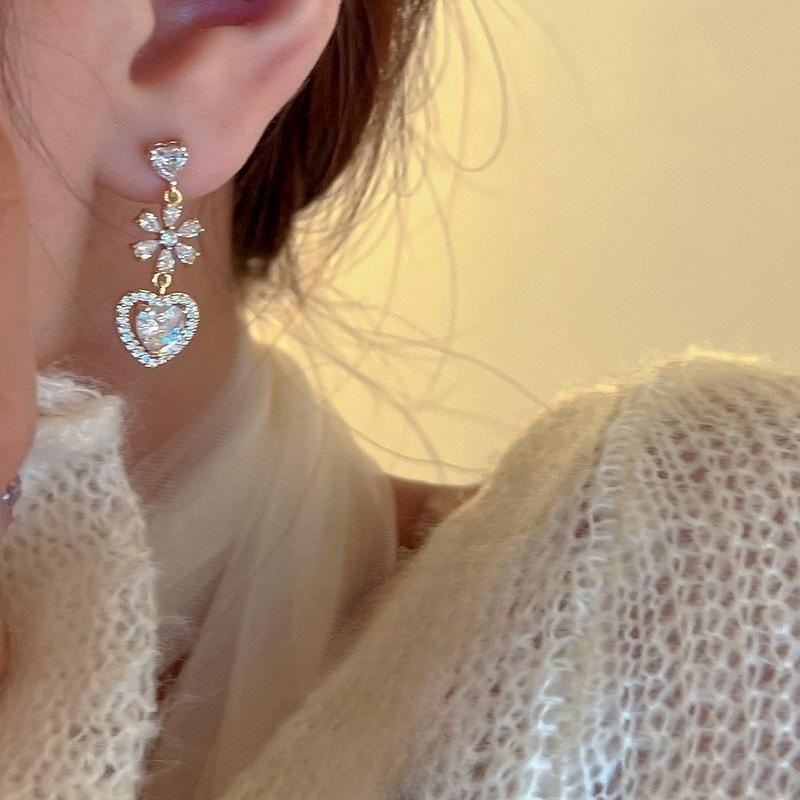 Bông Tai / Khuyên Tai Hình Hoa Đính Đá Zircon Lấp Lánh Sang Trọng Thời Trang