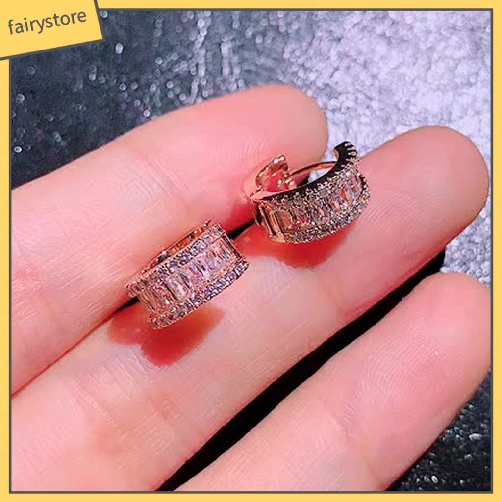 1 Đôi Khuyên Tai Tròn Đính Đá Sang Trọng