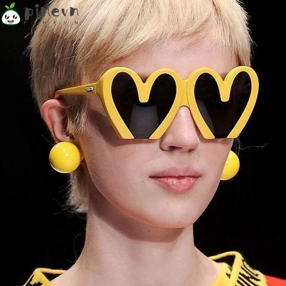 Kính Mát Hình Trái Tim Dễ Thương Cho Nữ