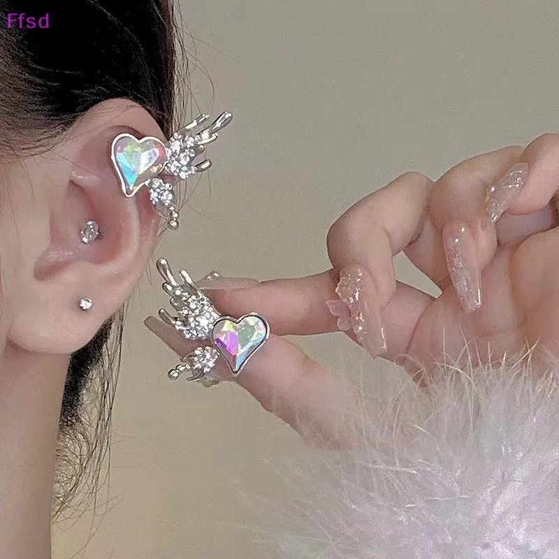 {Ffsd} Bông Tai Kẹp Vành Tai Hợp Kim Hình Trái Tim Nhiều Màu Sắc Đính Đá Pha Lê Phong Cách Punk Dễ Thương Thời Trang Cho Nữ *