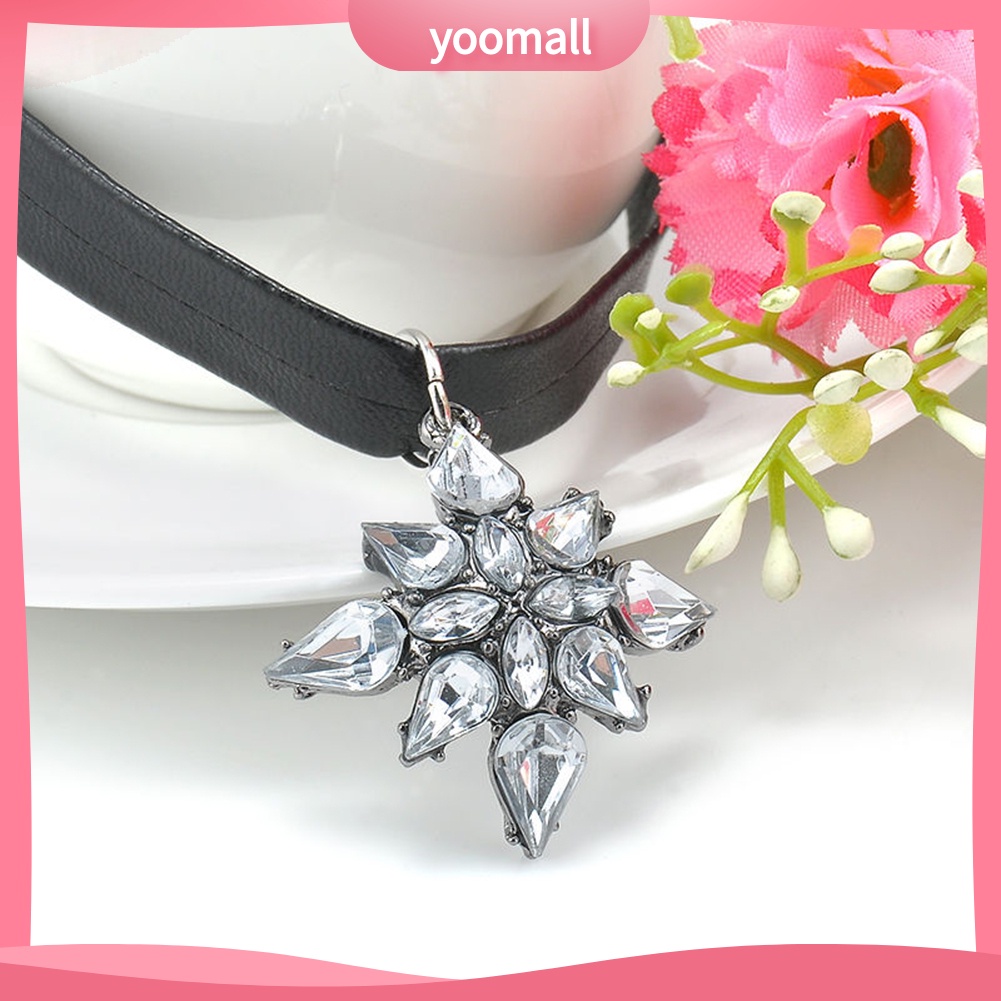 Vòng Cổ Choker Giả Da Mặt Chữ Thập Đính Đá Phong Cách Gothic