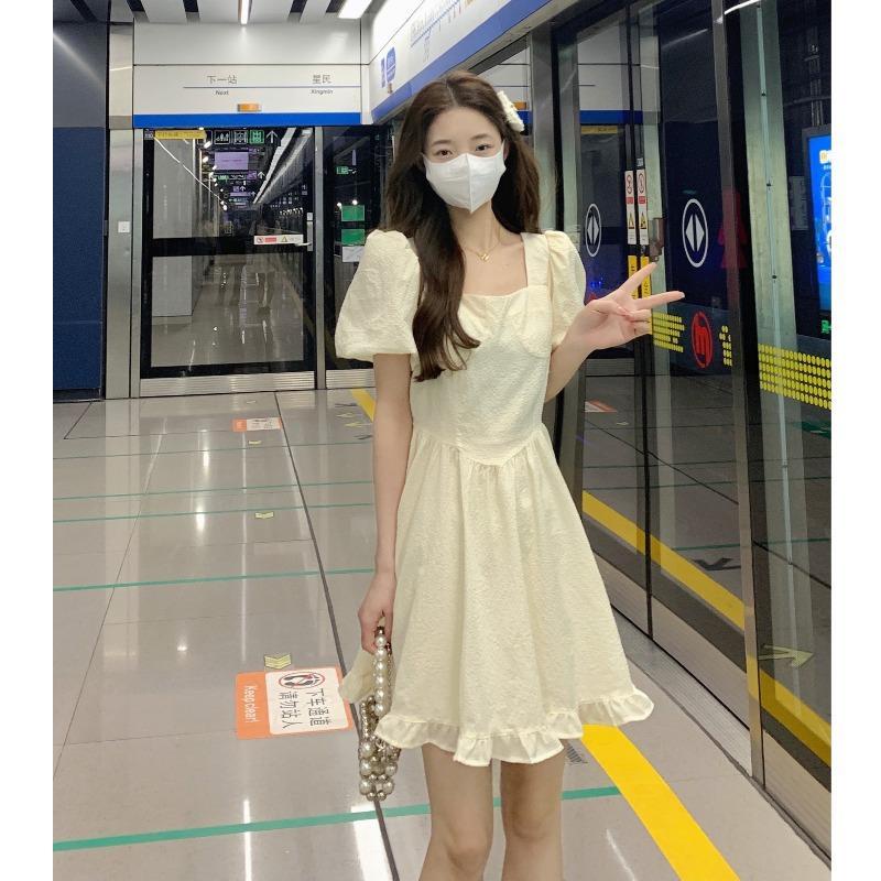 Đầm Chữ A Tay Ngắn Phồng Cổ Vuông Phong Cách Thời Trang Pháp Mới 2023 Dành Cho Nữ