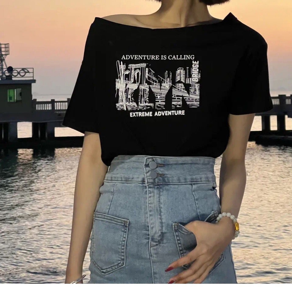 Áo Thun Nữ Trễ Vai Tay Ngắn Dáng Rộng In Hình Thời Trang Mới