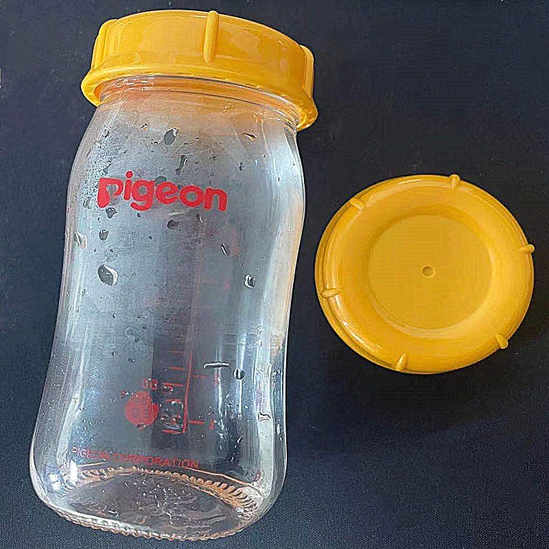 Nắp Đóng Kín Bình Sữa Em Bé Tiện Dụng