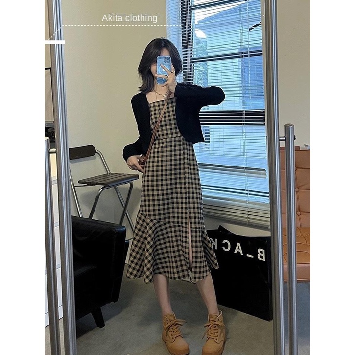 Set Đầm Hai Dây Và Áo Khoác Cardigan Họa Tiết Sọc Caro Phong Cách Pháp Dễ Phối Đồ