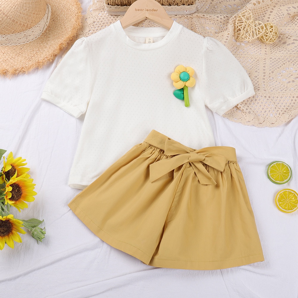 Set đồ mùa hè 2 món BEAR LEADER gồm áo thun và quần ngắn in hoa phong cách Hàn Quốc 2023 cho bé gái 2-6 tuổi