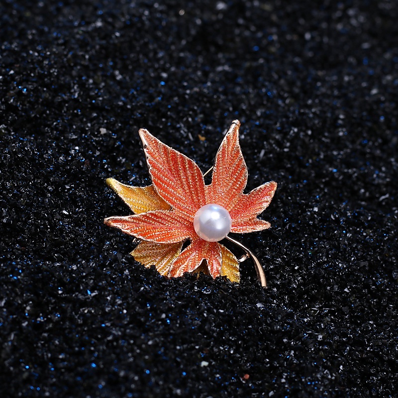 Ghim Cài Áo Hình Lá Phong Thời Trang Cho Nữ