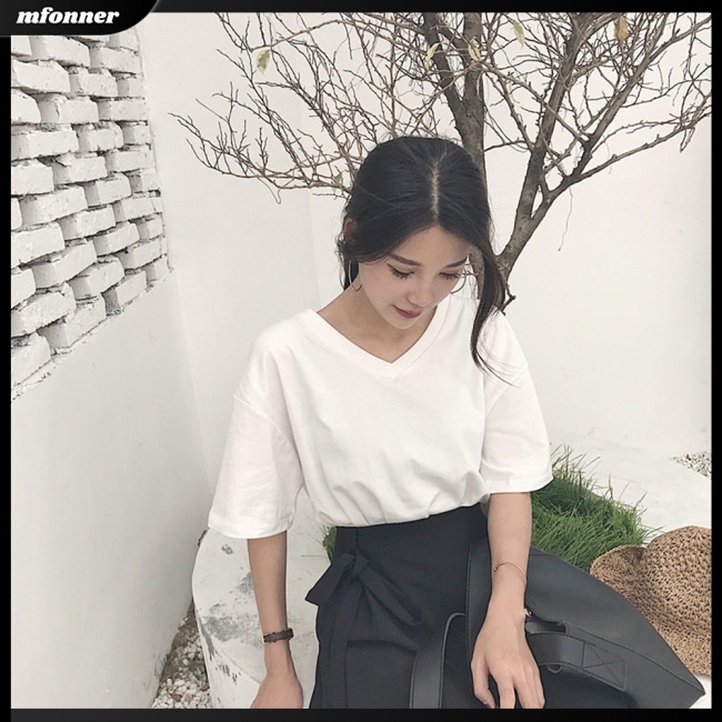 Áo Thun Tay Ngắn Cổ Chữ V Màu Sắc Đơn Giản Cho Nữ