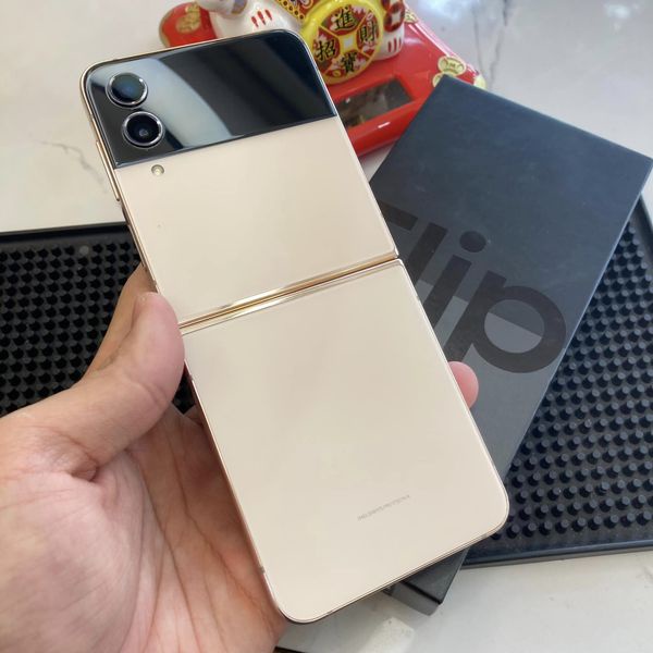 Điện thoại Samsung Z Flip 4 bản 256GB - Máy mới fullbox nguyên seal - Bảo Hành 12 Tháng | BigBuy360 - bigbuy360.vn