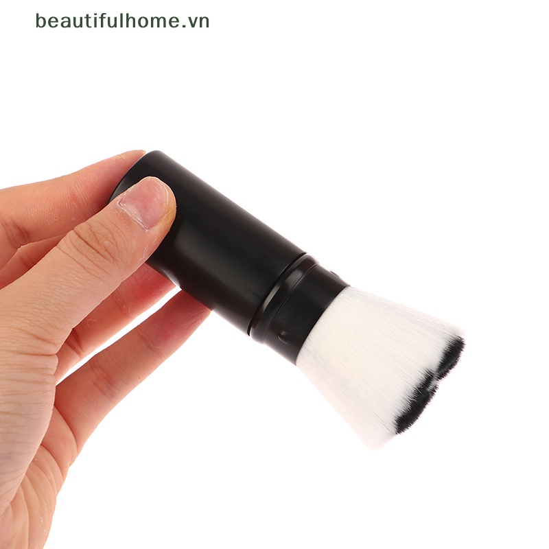 1 Cọ Trang Điểm Mềm Mại Có Thể Thu Gọn Tiện Dụng