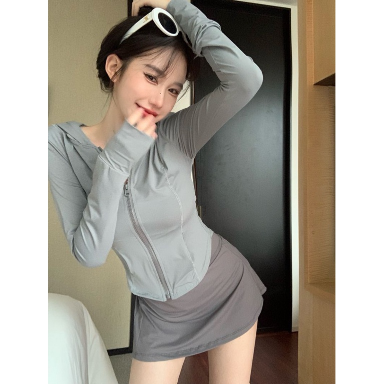 Áo Khoác Lụa Mỏng Nhẹ Thoáng Khí Chống Tia UV Thời Trang Mùa Hè Hàng Mới Dành Cho Bạn Nữ