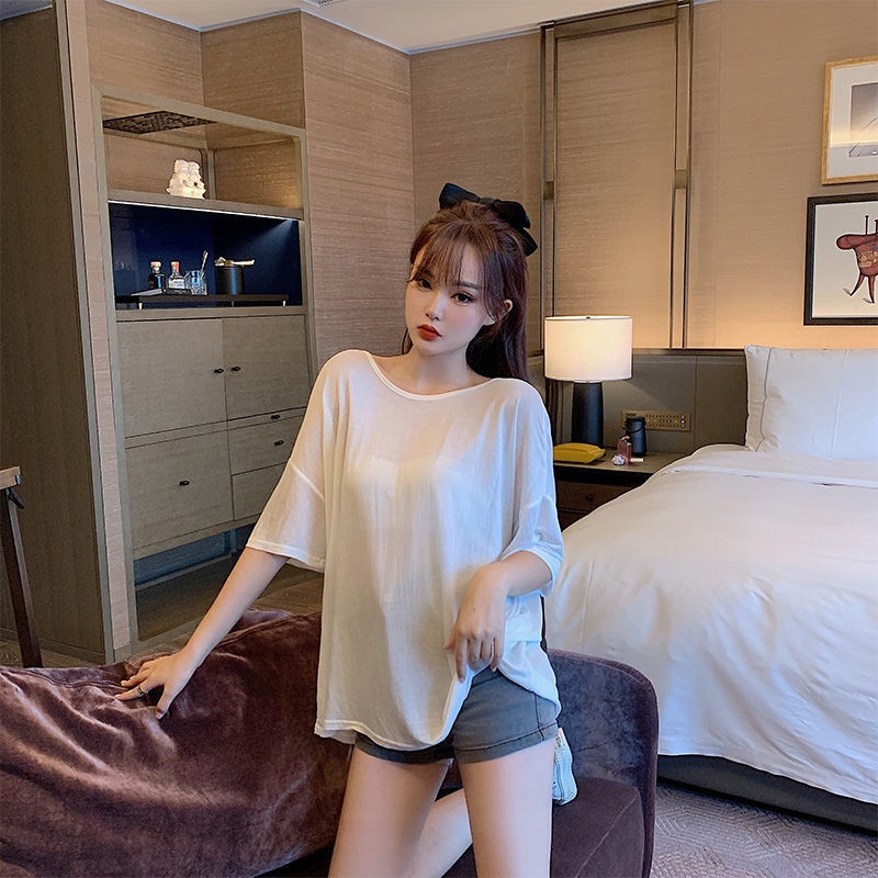 Áo Thun Nữ Ngắn Tay Hở Lưng Đính Ngọc Trai Gợi Cảm