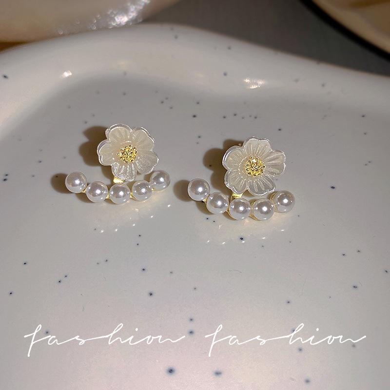 Bông Tai Mạ Bạc 925 Hình Bông Hoa Đính Ngọc Trai Nhân Tạo Thời Trang