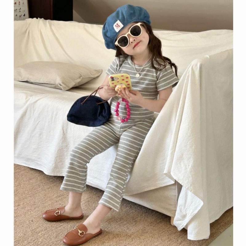 Bộ Áo Thun Kẻ Sọc + Quần Co Giãn Phong Cách Hàn Quốc Dễ Thương Cho Bé Gái