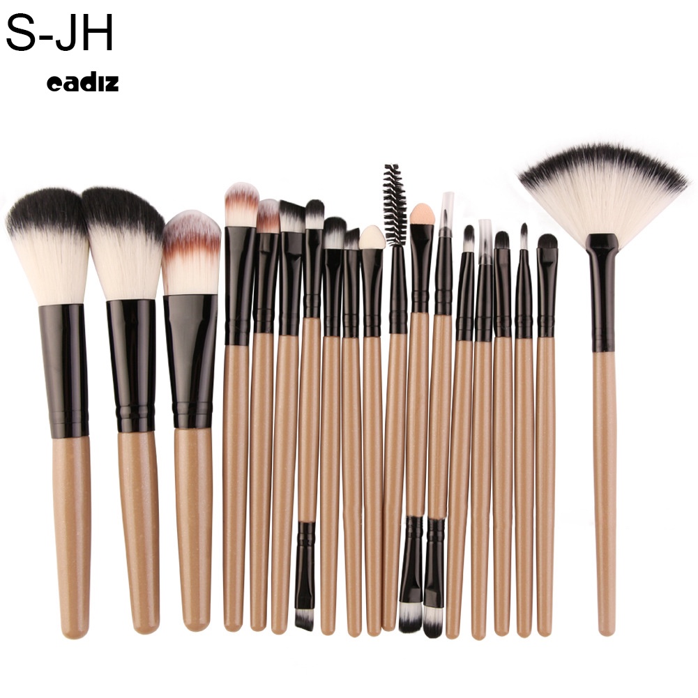 Set 18 Cọ Trang Điểm Chuyên Nghiệp Với Tay Cầm Nhựa