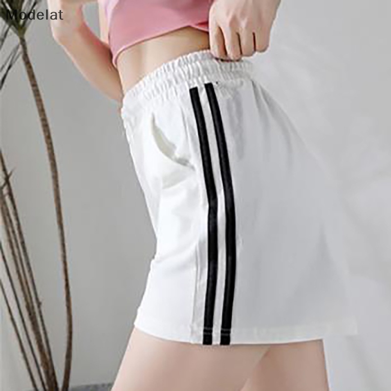 Mfc Quần Short Thể Thao Nữ Cạp Cao Ống Rộng Họa Tiết Sọc Đen Xám WTD