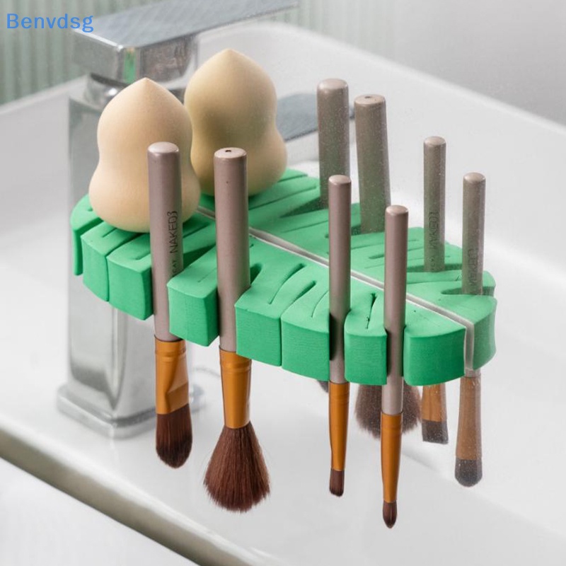 Giá Đỡ Cọ Trang Điểm Bằng EVA Hình Chiếc Lá Tiện Dụng