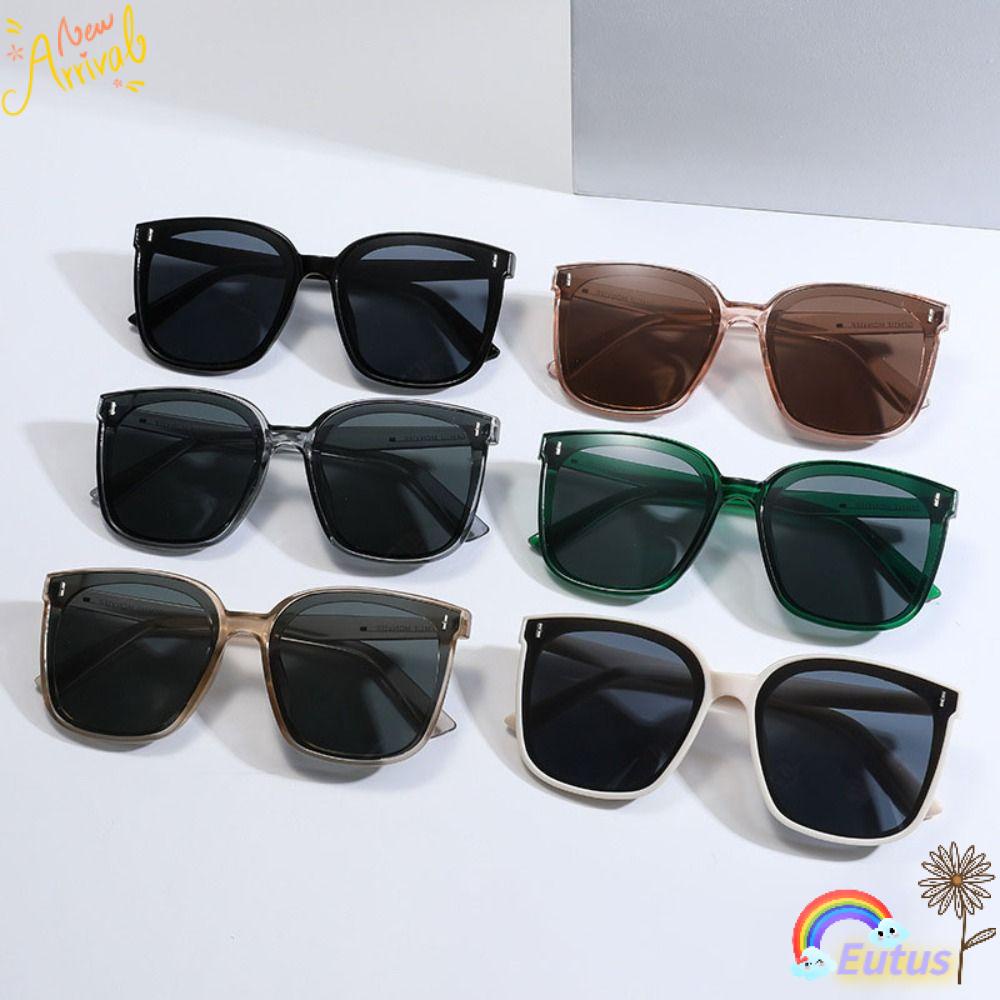 Kính Râm Đen Tròng To Chống Tia UV400 Bảo Vệ Mắt Thời Trang Đi Biển Cho Nam Và Nữ