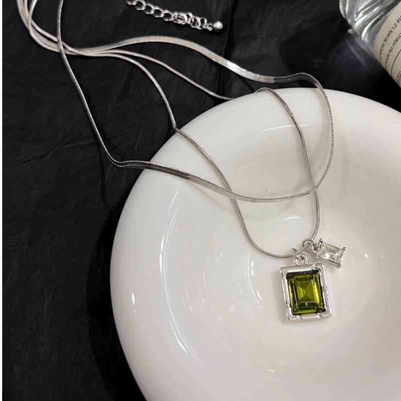 Hai lớp retro xanh vuông zircon xương rắn mặt dây chuyền nữ thiết kế thời trang cá tính ánh sáng sang trọng dây chuyền xương đòn
