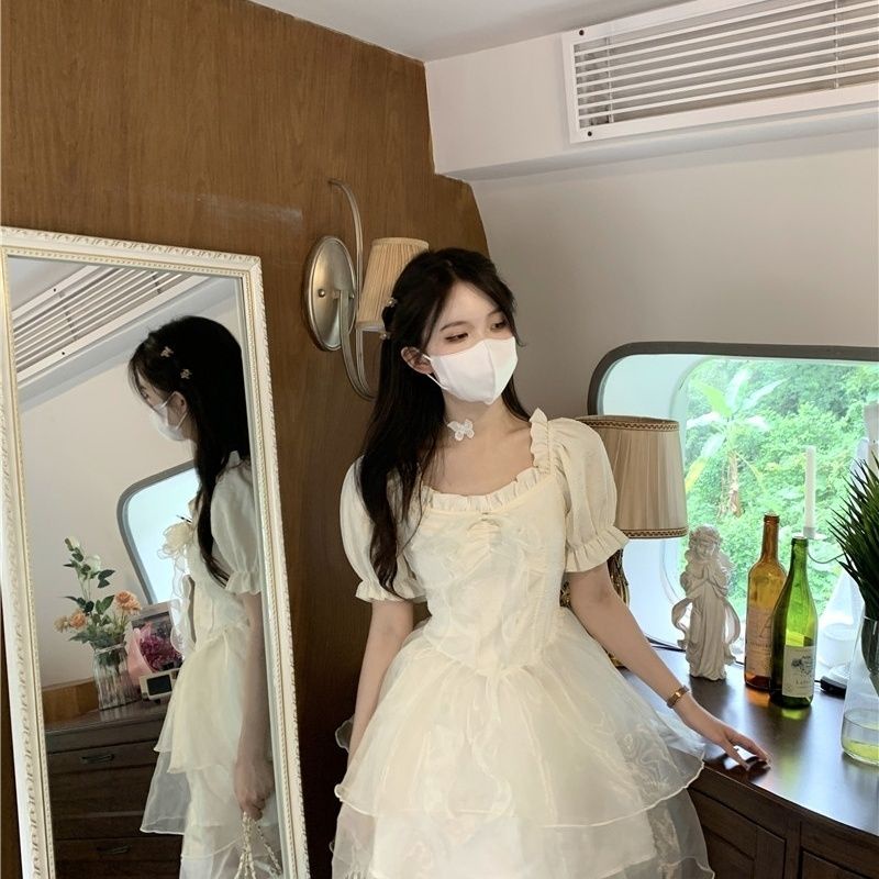 Đầm Công Chúa Cổ Vuông Phong Cách Thời Trang Mùa Hè 2023 Mới