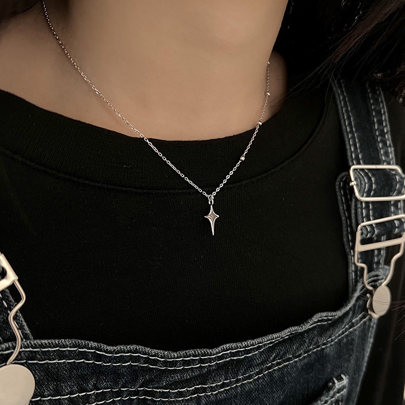 Phong Cách Hàn Quốc Vòng Cổ Choker Hình Ngôi Sao Bốn Cánh / Vòng Cổ Choker Thời Thượng Đơn Giản Cho Nữ