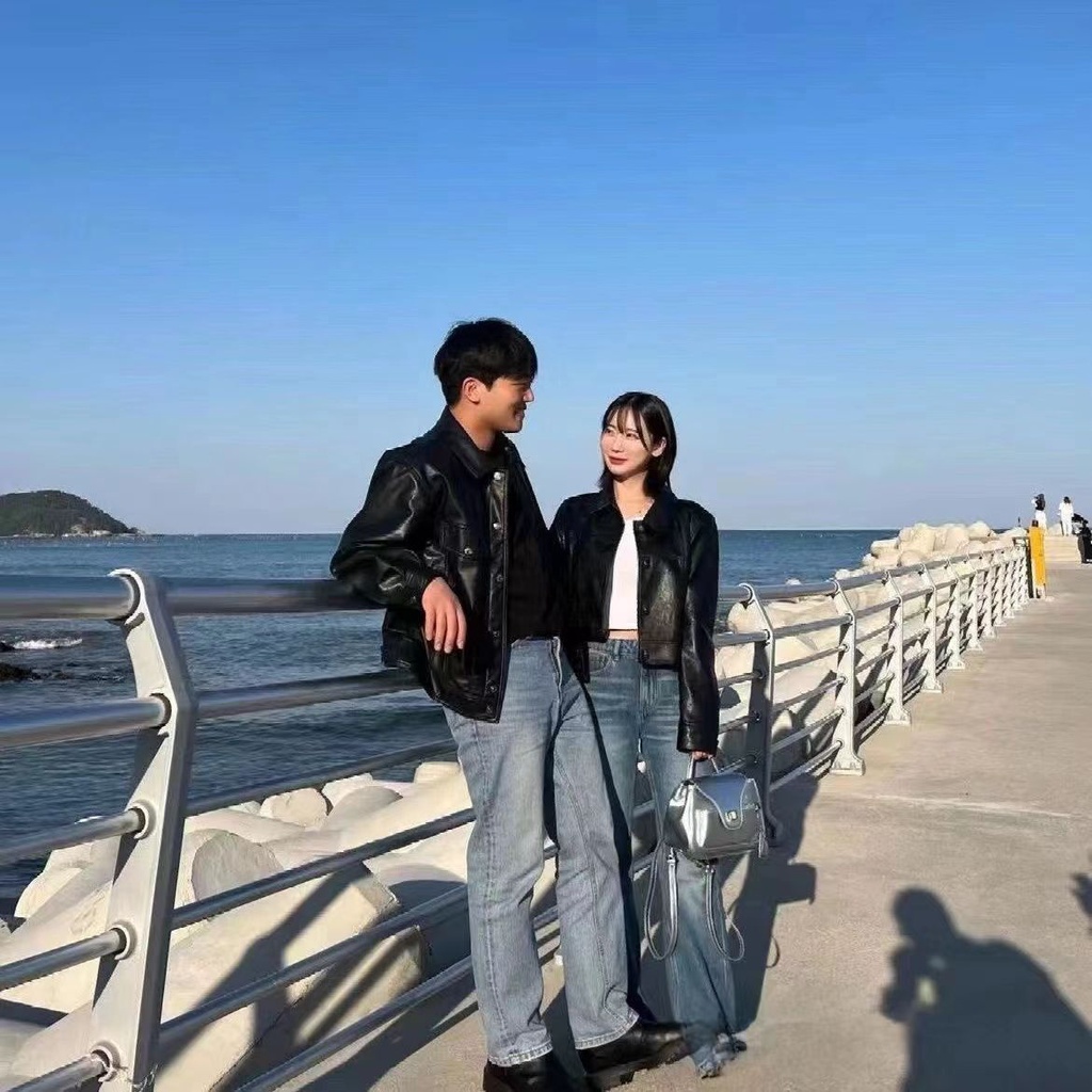 Túi Đeo Vai Hình Vuông Cỡ Nhỏ Phối Dây Đeo Sợi Xích Thiết Kế