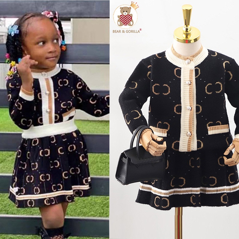 Iq Mới [Jin Yong] Set Áo Khoác Cardigan Dệt Kim Cổ Tròn Một Hàng Nút Phối Váy Có Hương Thơm Nhỏ Cho Bé Gái