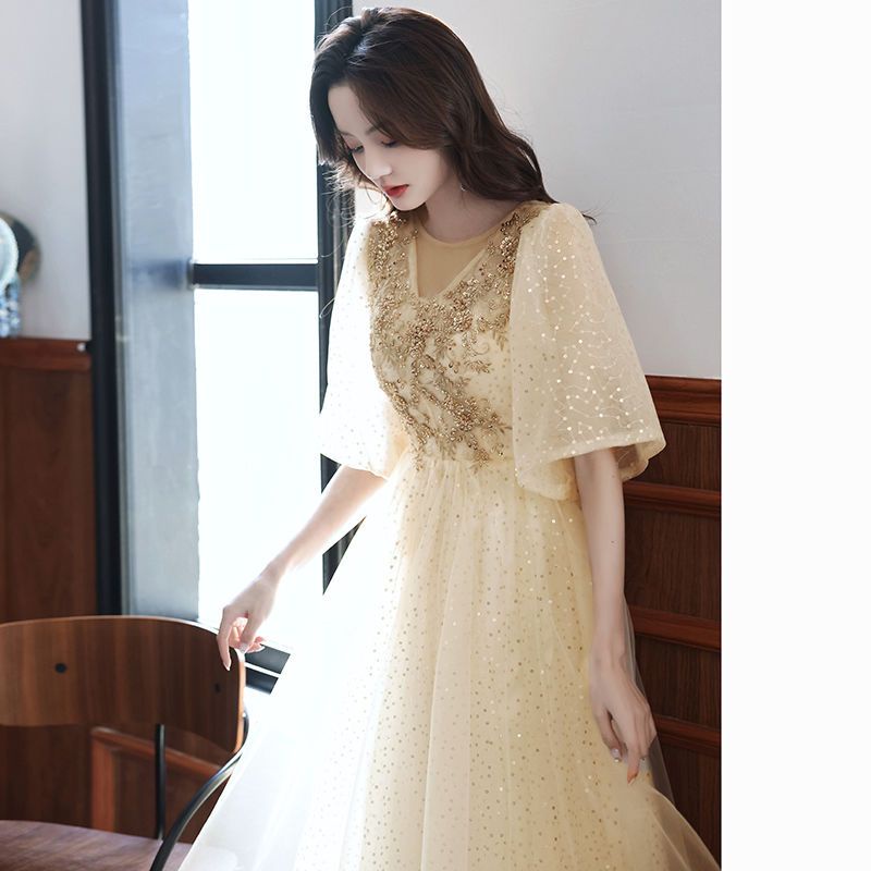 Váy dạ hội nữ tính khí mùa hè thanh lịch cổ tích sinh nhật thử nghiệm nghệ thuật 18-năm-tuổi quà tặng người lớn thường có thể mặc