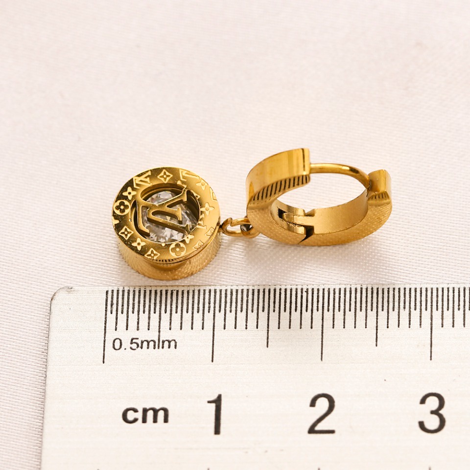 Thời Trang Bông Tai lv Bằng Thép Titan In Chữ louis vuitton Cá Tính Cho Nữ