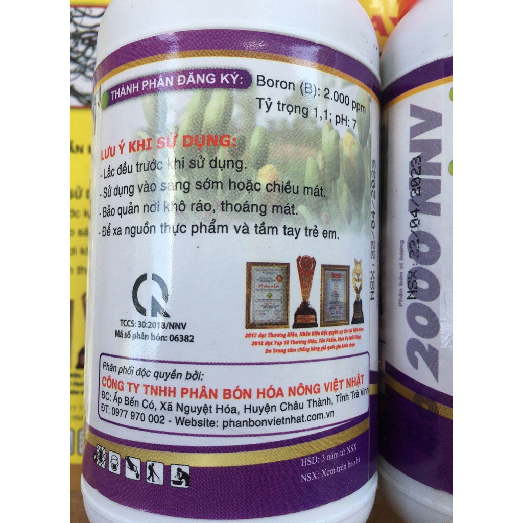 PHÂN BÓN MAX FLOWER - SIÊU TẠO NỤ CHAI 250ML.