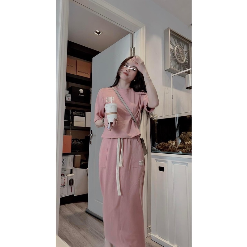 SET BỘ ĐI CHƠI, SET 2 MÓN ÁO THUN CROPTOP CỔ TRÒN TAY NGẮN PHỐI CHÂN VÁY DÀI HÀNG QUẢNG CHÂU CAO CẤP