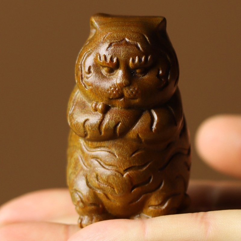 Hổ Chubby Bằng Gỗ Đàn Hương Dễ Thương Dùng Trang Trí Bàn
