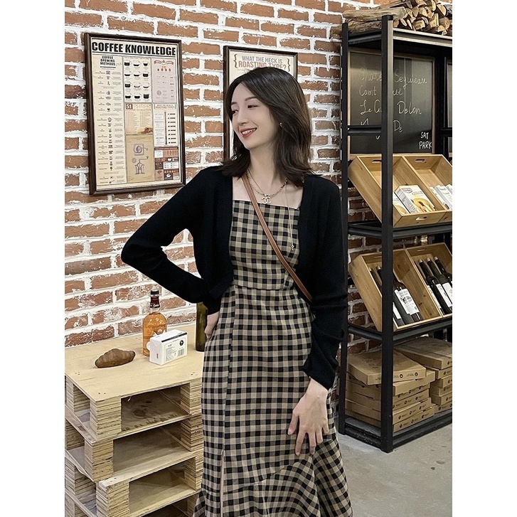 Set Đầm Hai Dây Và Áo Khoác Cardigan Họa Tiết Sọc Caro Phong Cách Pháp Dễ Phối Đồ