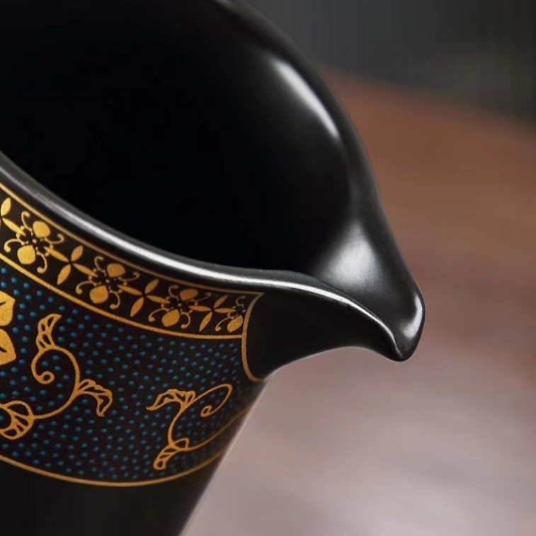 Bộ Ấm Chén Uống Trà Kèm Hộp Đựng Tiện Lợi Khi Đi Du Lịch