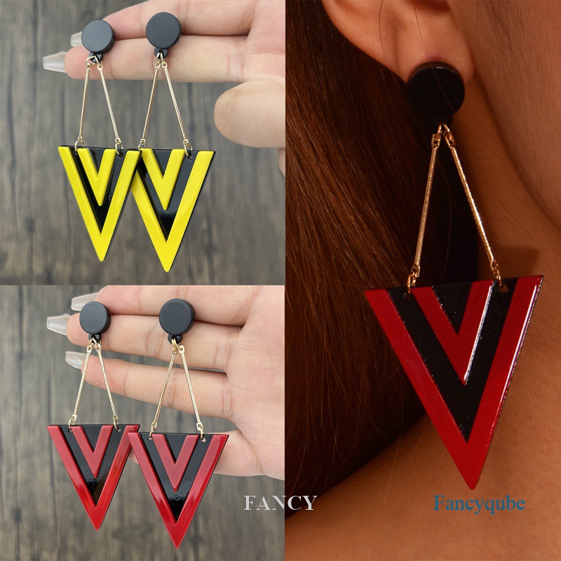 Khuyên Tai Nữ Trang Dáng Dài Tạo Hình Độc Đáo