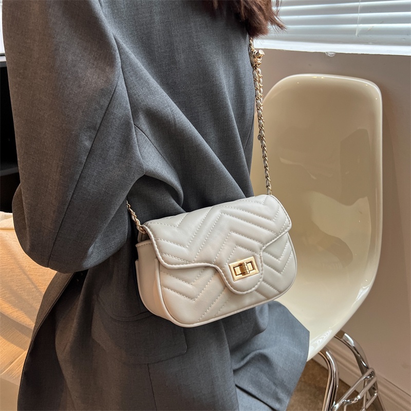 Túi Đeo Vai Dây Xích Nhỏ Nhắn Họa Tiết Hình Thoi Thời Trang Cho Nữ