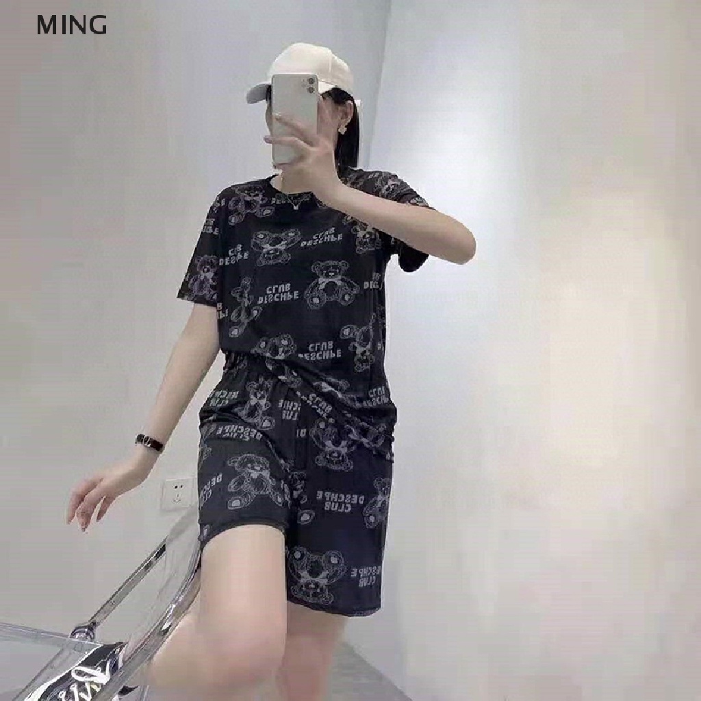 Bộ Đồ Ngủ Áo Thun Tay Ngắn + Quần Đùi Dáng Rộng Bằng Lụa Mát In Họa Tiết Gấu Thời Trang Dành Cho Nữ