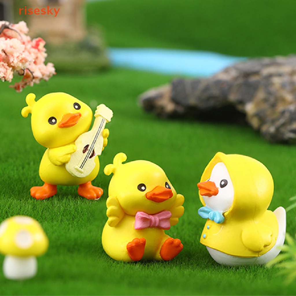 1 Tượng Vịt Con Mini Bằng Nhựa Dễ Thương Dùng Trang Trí Tiểu Cảnh