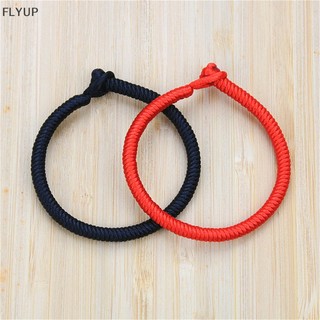 Vòng tay bện dây đỏ may mắn cho cặp đôi