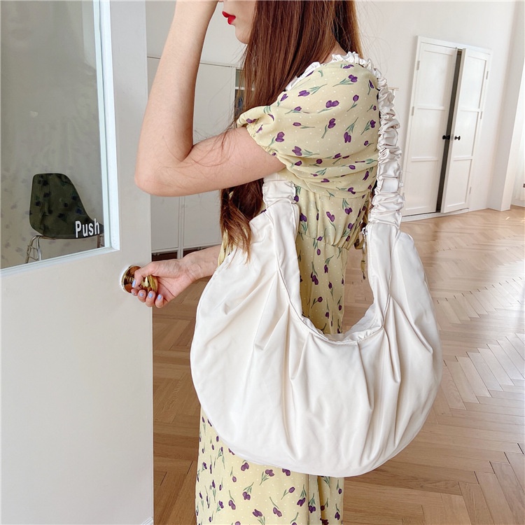 Túi Đeo Chéo Hình Lá Sen Xếp Ly Phong Cách Hàn Quốc Cho Nữ